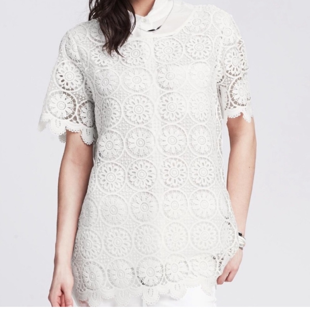 Banana Republic Medallion White Lace Women Top Blouse in size small